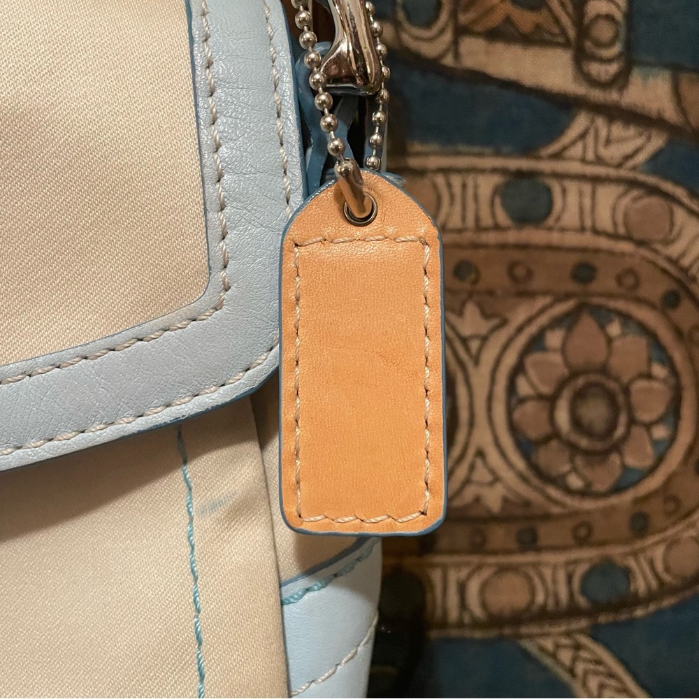 COACH Soho Pocket Flap #1879 Crème & Blue Leather Chunky Buckle Y2K Shoulder Bag - Picture 8 of 14